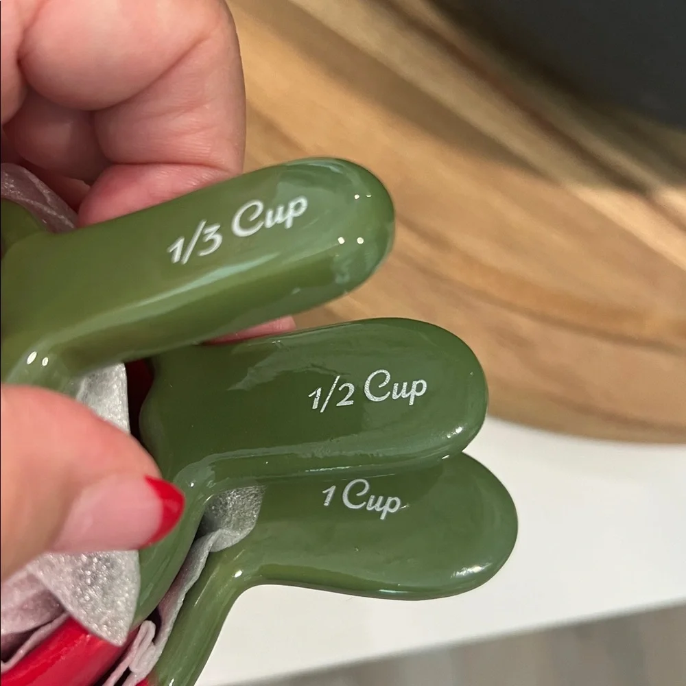 Cute.🍓🍓Measuring Cups..